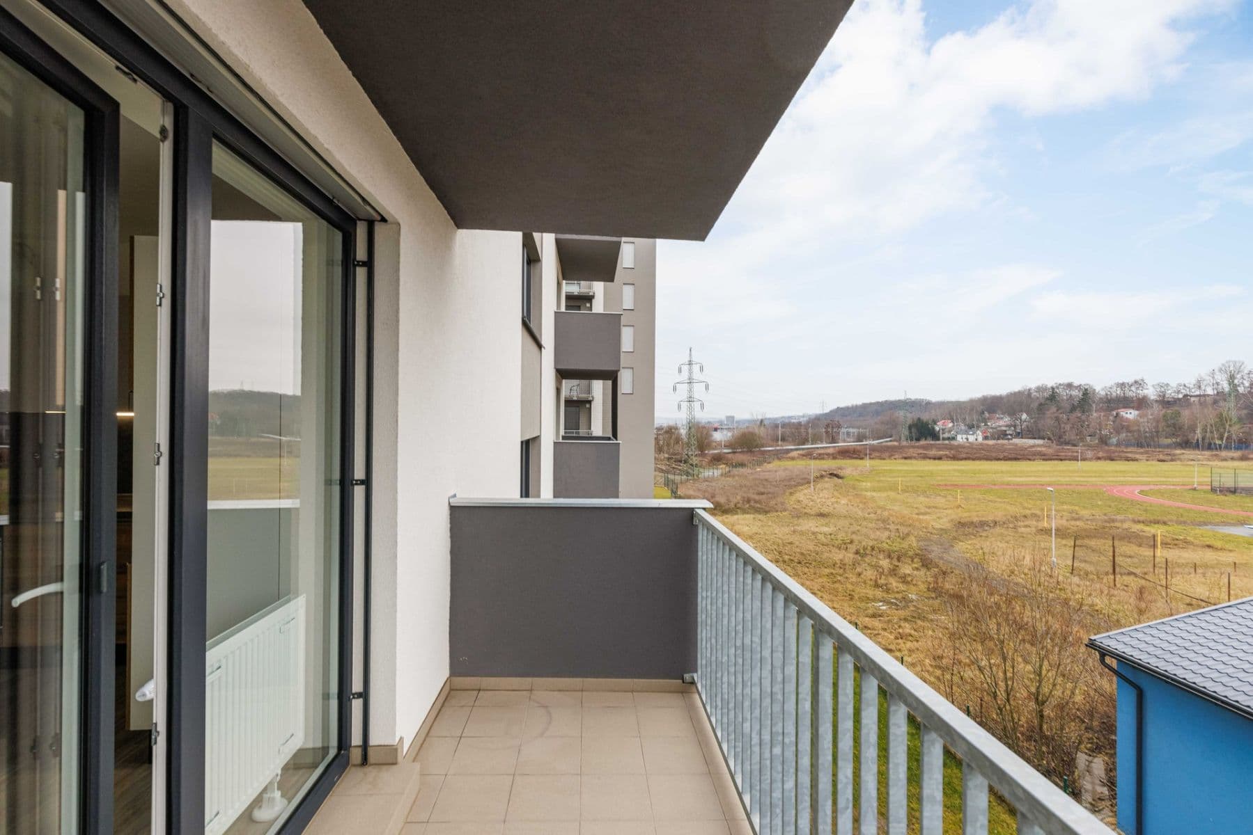 Studio flat to rent, 36 m², Za černým mostem, Prague, Prague Studio flat to rent, 36 m², Za černým mostem, Prague, Prague