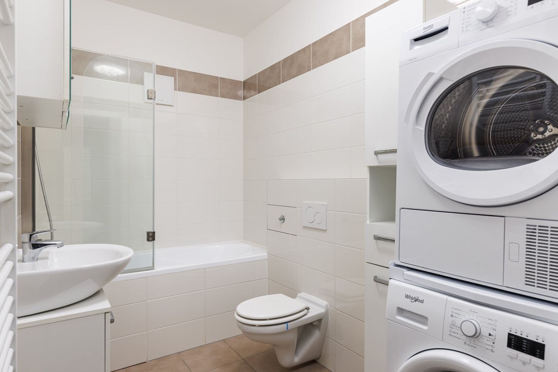 1 bedroom with open-plan kitchen flat to rent, 56 m², Pavla Beneše, Prague, Prague 1 bedroom with open-plan kitchen flat to rent, 56 m², Pavla Beneše, Prague, Prague