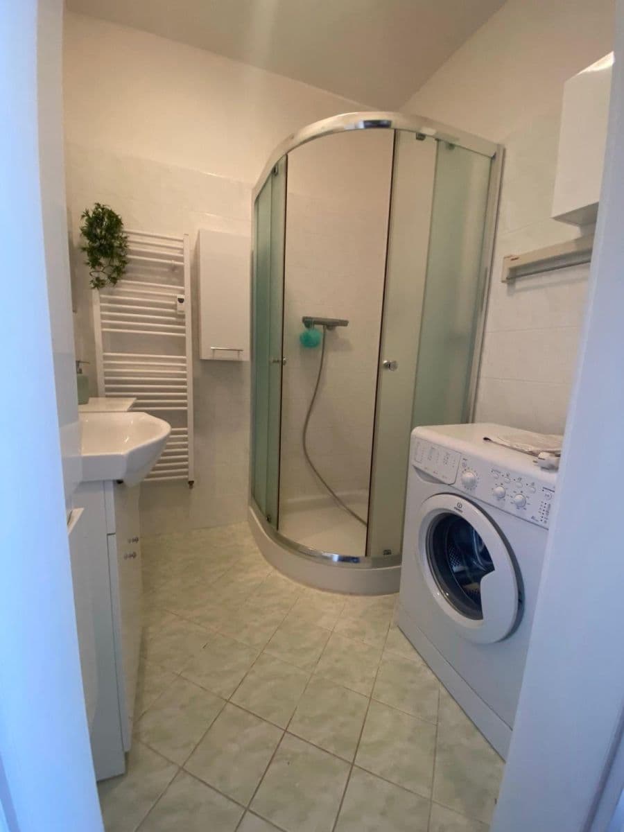 Studio flat to rent, 40 m², Vilová, Jirny, Středočeský Region Studio flat to rent, 40 m², Vilová, Jirny, Středočeský Region