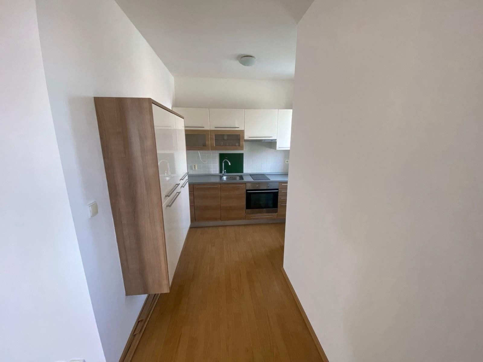 Studio flat to rent, 40 m², Vilová, Jirny, Středočeský Region Studio flat to rent, 40 m², Vilová, Jirny, Středočeský Region