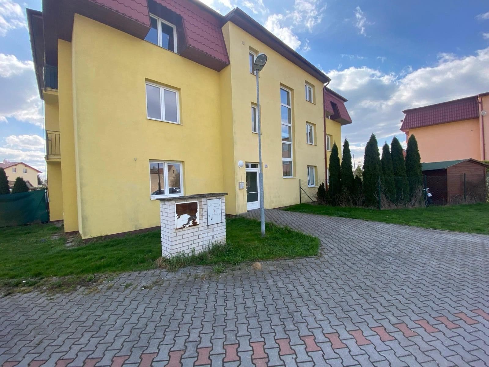 Studio flat to rent, 40 m², Vilová, Jirny, Středočeský Region Studio flat to rent, 40 m², Vilová, Jirny, Středočeský Region