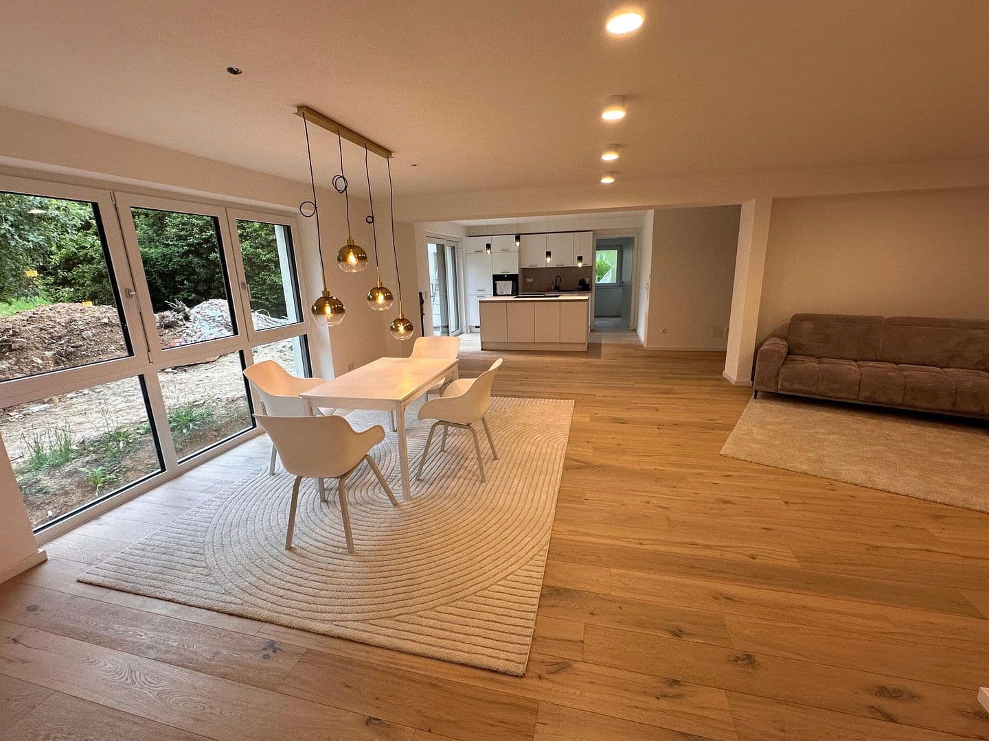 4 bedroom with open-plan kitchen flat to rent, 150 m², Nürtingen, Baden-Württemberg 4 bedroom with open-plan kitchen flat to rent, 150 m², Nürtingen, Baden-Württemberg