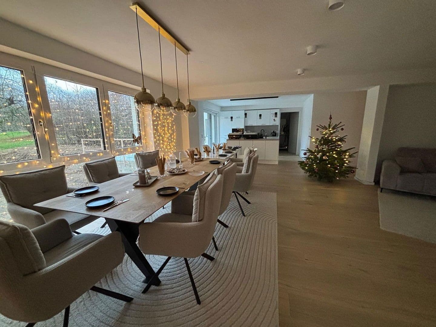 4 bedroom with open-plan kitchen flat to rent, 150 m², Nürtingen, Baden-Württemberg 4 bedroom with open-plan kitchen flat to rent, 150 m², Nürtingen, Baden-Württemberg