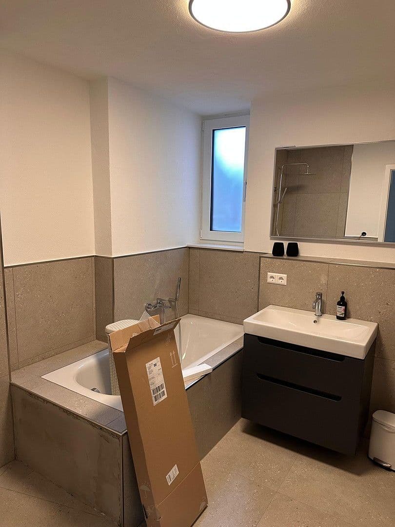 4 bedroom with open-plan kitchen flat to rent, 150 m², Nürtingen, Baden-Württemberg 4 bedroom with open-plan kitchen flat to rent, 150 m², Nürtingen, Baden-Württemberg