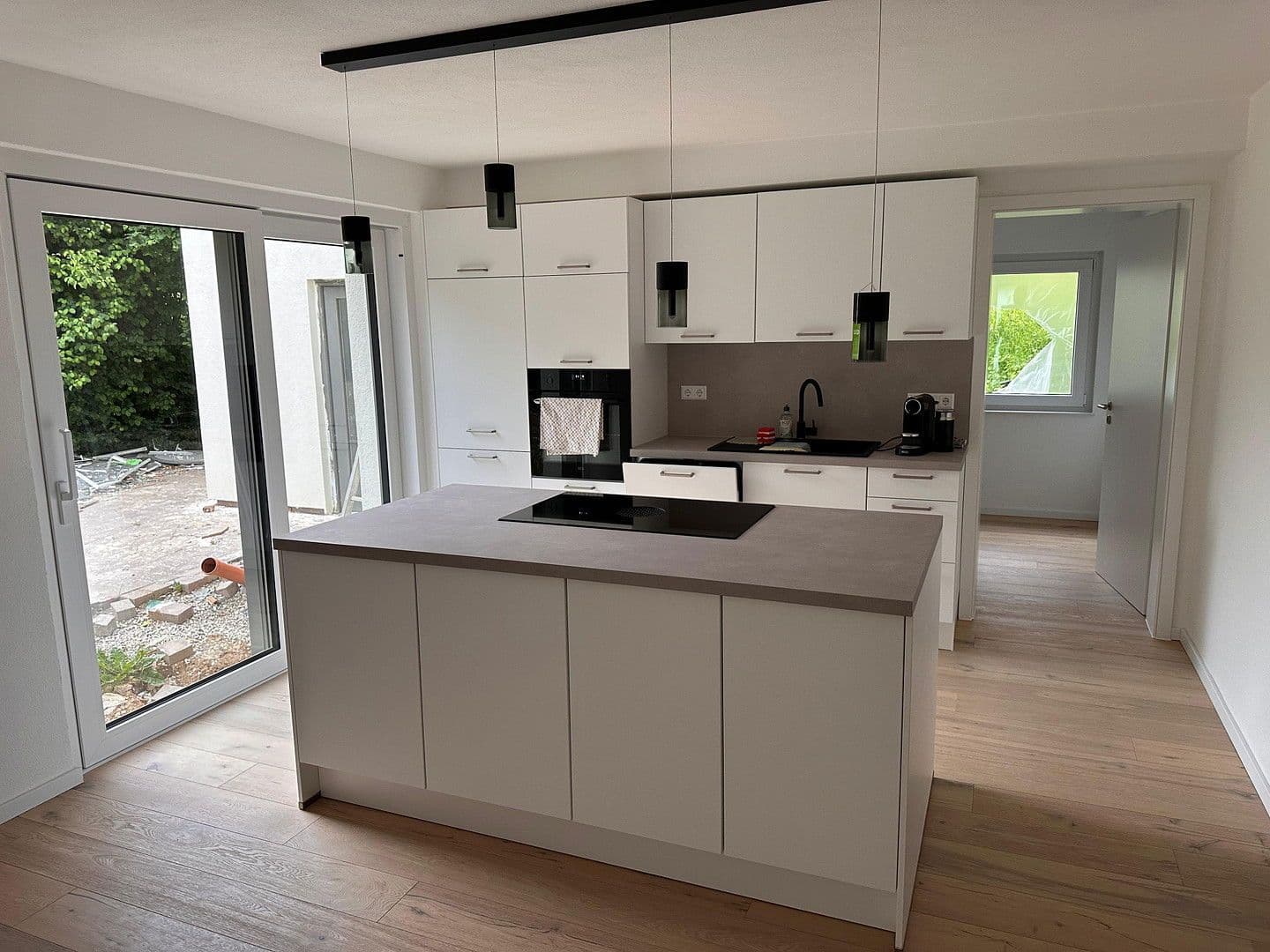 4 bedroom with open-plan kitchen flat to rent, 150 m², Nürtingen, Baden-Württemberg 4 bedroom with open-plan kitchen flat to rent, 150 m², Nürtingen, Baden-Württemberg