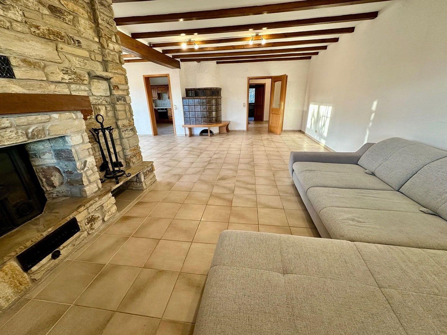 2 bedroom with open-plan kitchen flat to rent, 150 m², Aichtal, Baden-Württemberg 2 bedroom with open-plan kitchen flat to rent, 150 m², Aichtal, Baden-Württemberg