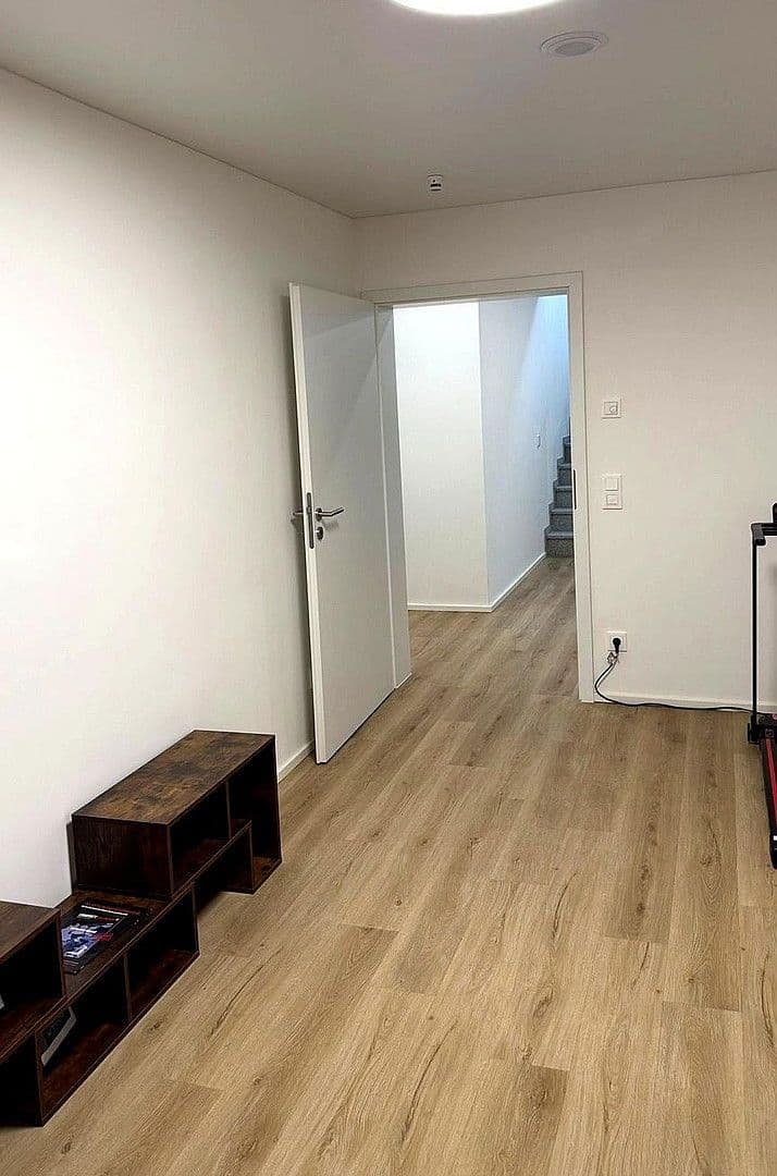 5 bedroom flat to rent, 172 m², Jockgrim, Rhineland-Palatinate 5 bedroom flat to rent, 172 m², Jockgrim, Rhineland-Palatinate