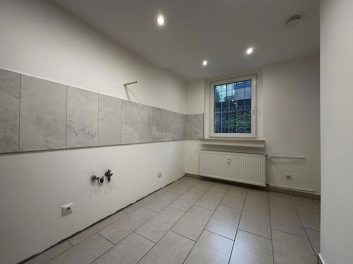 2 bedroom flat to rent, 50 m², Pestalozzistraße 44, Köln, North Rhine-Westphalia 2 bedroom flat to rent, 50 m², Pestalozzistraße 44, Köln, North Rhine-Westphalia