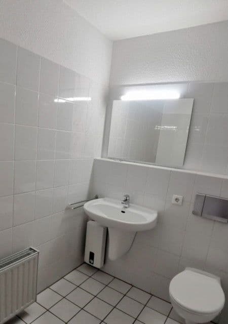 3 bedroom flat to rent, 80 m², Nordparkweg 1, Neuss, North Rhine-Westphalia 3 bedroom flat to rent, 80 m², Nordparkweg 1, Neuss, North Rhine-Westphalia