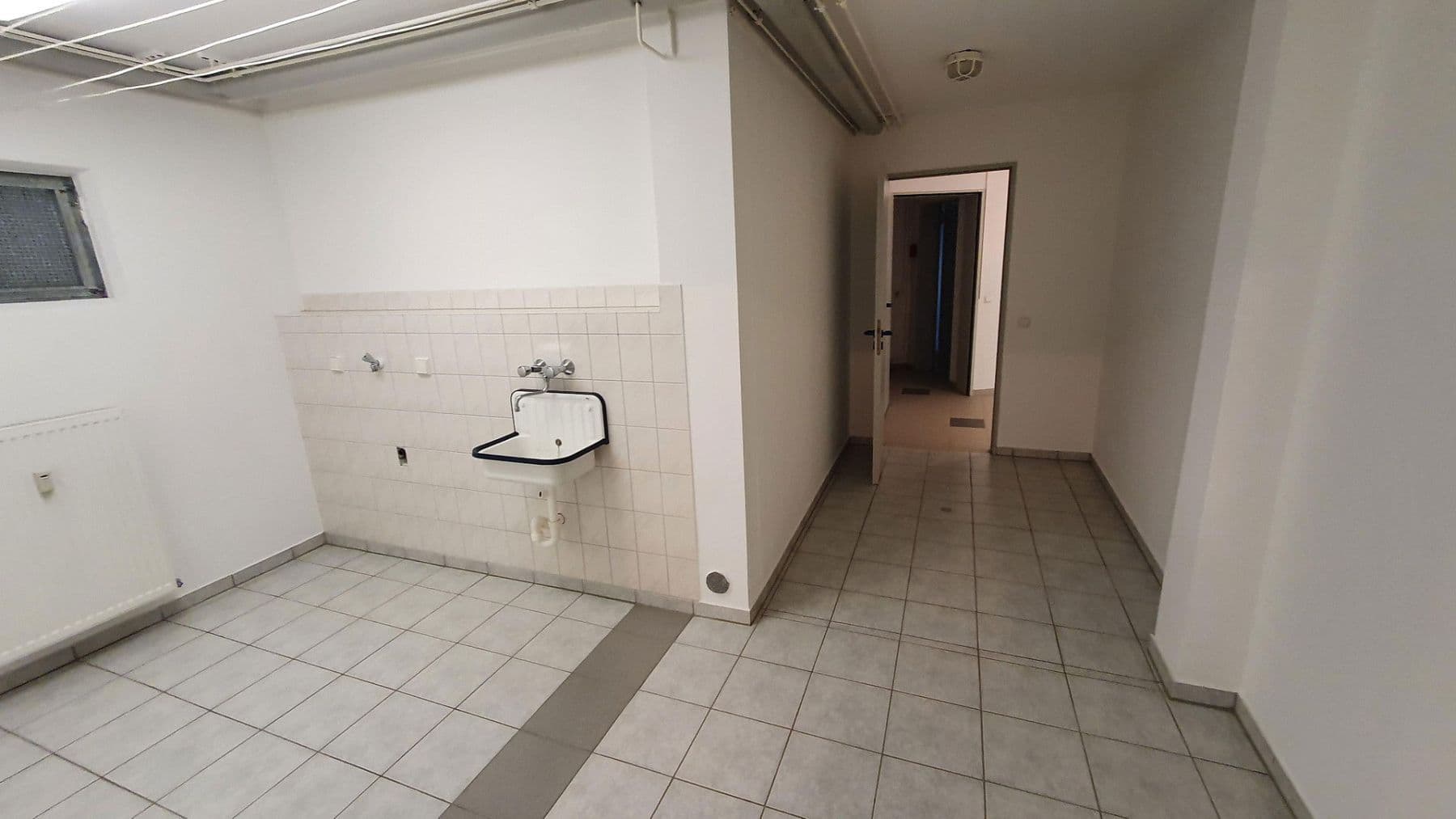 office to rent, 240 m², Nidderau, Hesse office to rent, 240 m², Nidderau, Hesse