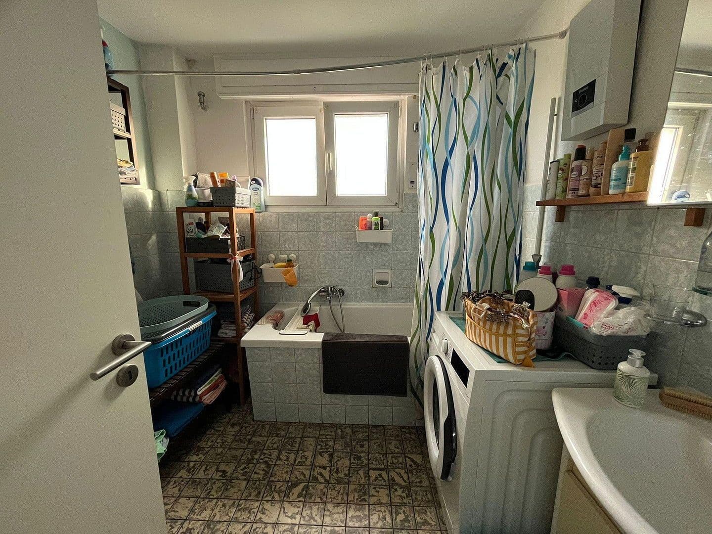 3 bedroom flat to rent, 76 m², Kölner Straße 23, Hürth, North Rhine-Westphalia 3 bedroom flat to rent, 76 m², Kölner Straße 23, Hürth, North Rhine-Westphalia