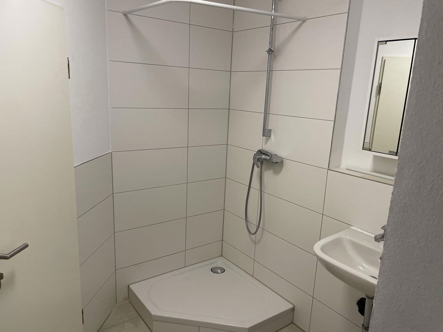 3 bedroom with open-plan kitchen flat to rent, 168 m², Max-Planck-Straße 17, Unterschleißheim, Bavaria 3 bedroom with open-plan kitchen flat to rent, 168 m², Max-Planck-Straße 17, Unterschleißheim, Bavaria