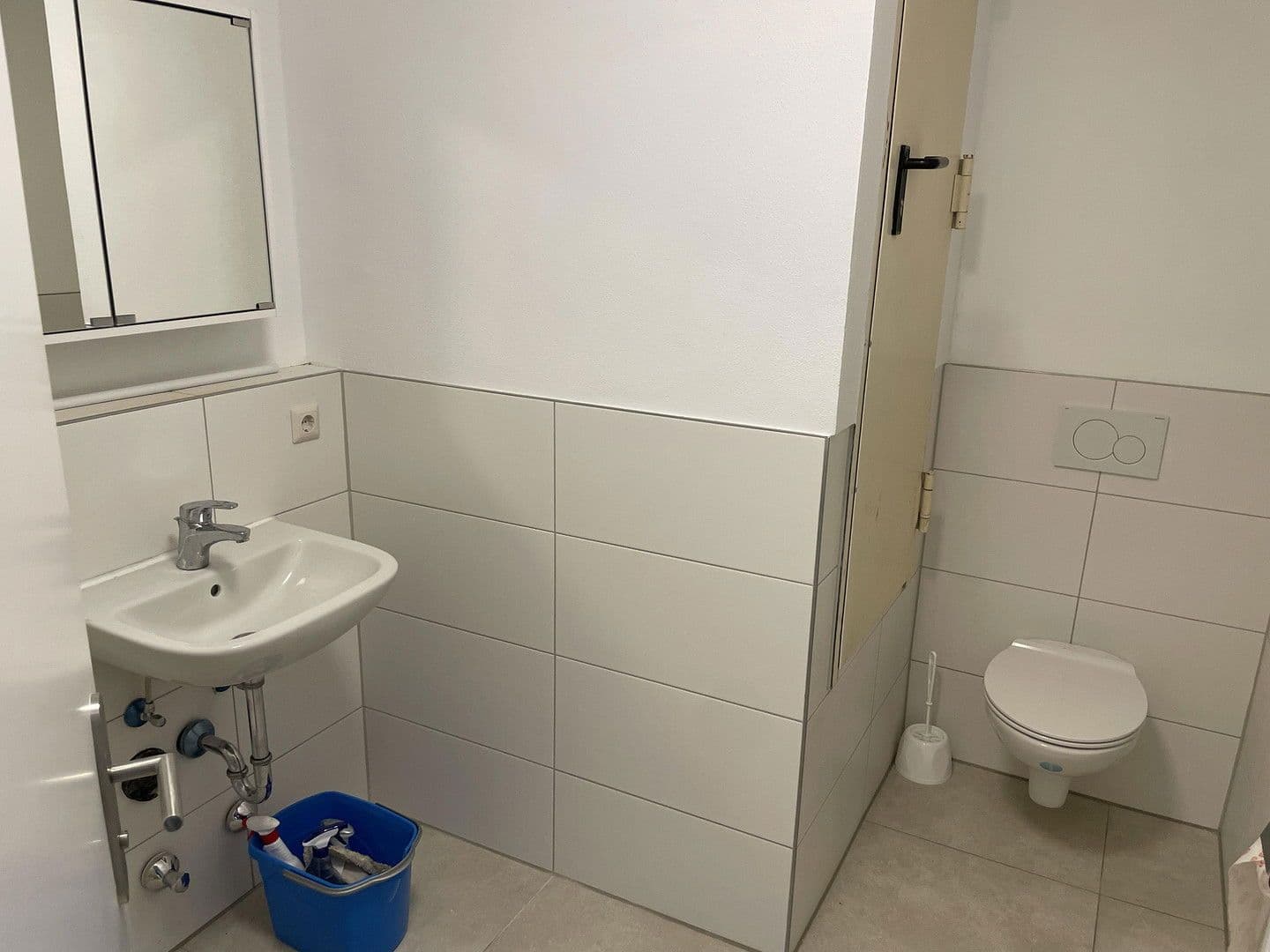 3 bedroom with open-plan kitchen flat to rent, 168 m², Max-Planck-Straße 17, Unterschleißheim, Bavaria 3 bedroom with open-plan kitchen flat to rent, 168 m², Max-Planck-Straße 17, Unterschleißheim, Bavaria