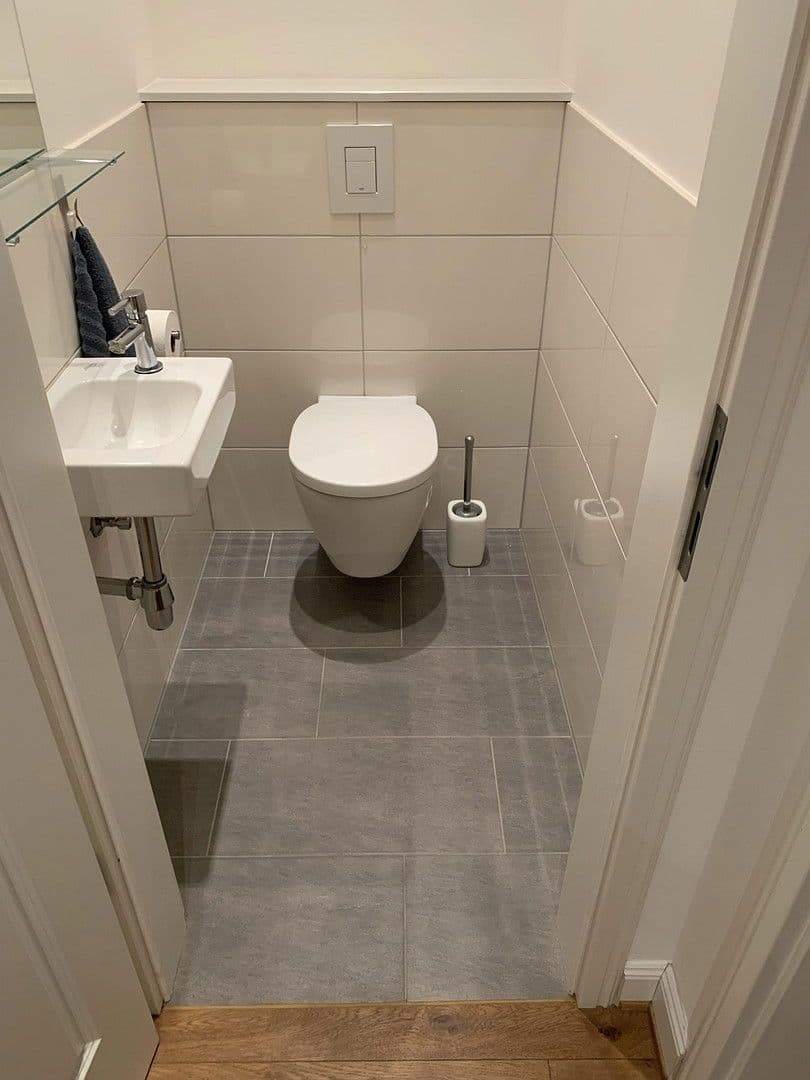 4 bedroom flat to rent, 112 m², Trimbornstrasse 11, Köln, North Rhine-Westphalia 4 bedroom flat to rent, 112 m², Trimbornstrasse 11, Köln, North Rhine-Westphalia