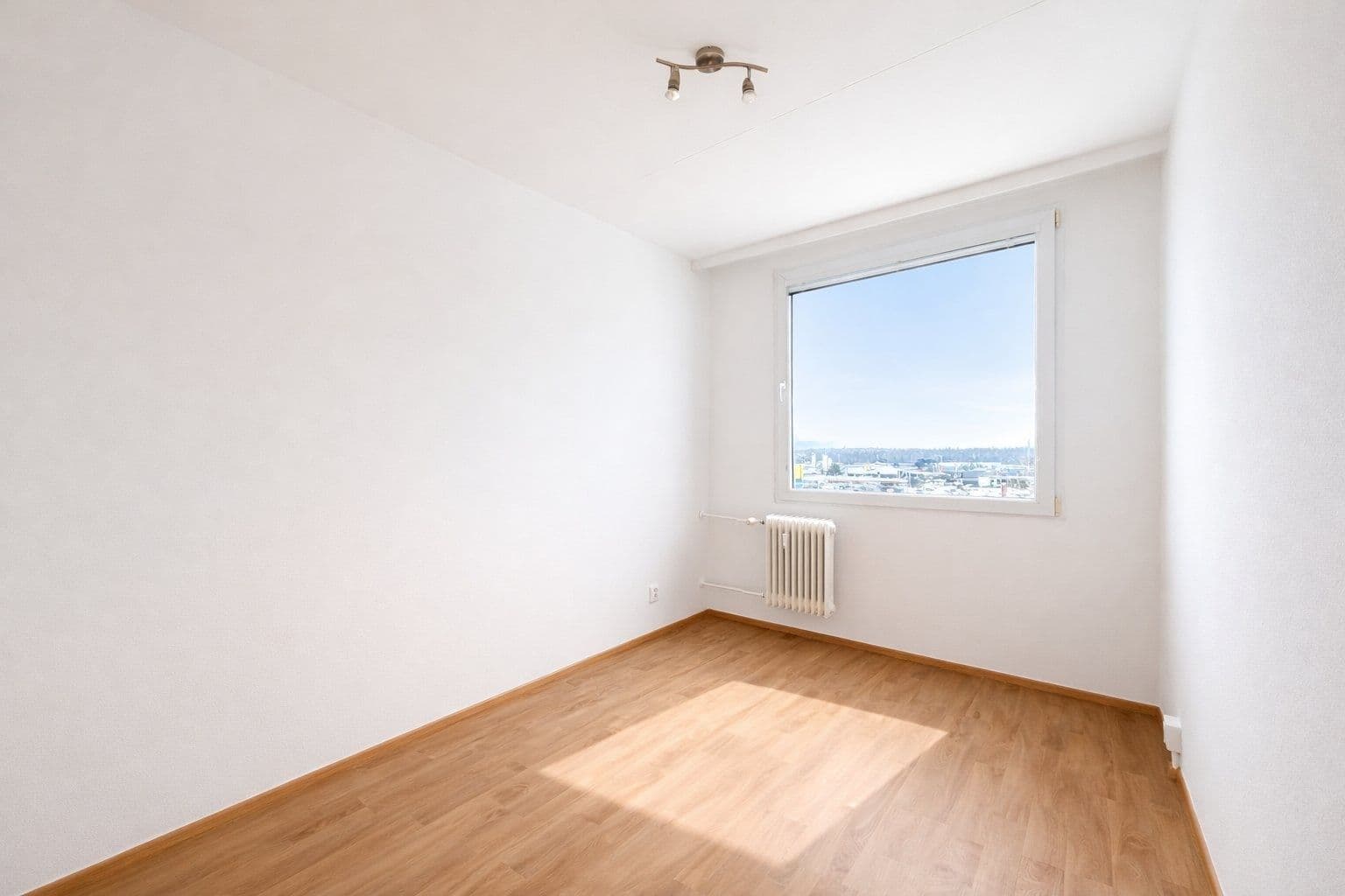 1 bedroom with open-plan kitchen flat to rent, 39 m², Švédská, Kladno, Středočeský Region 1 bedroom with open-plan kitchen flat to rent, 39 m², Švédská, Kladno, Středočeský Region