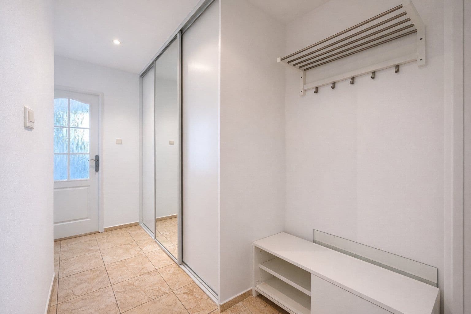 1 bedroom with open-plan kitchen flat to rent, 39 m², Švédská, Kladno, Středočeský Region 1 bedroom with open-plan kitchen flat to rent, 39 m², Švédská, Kladno, Středočeský Region