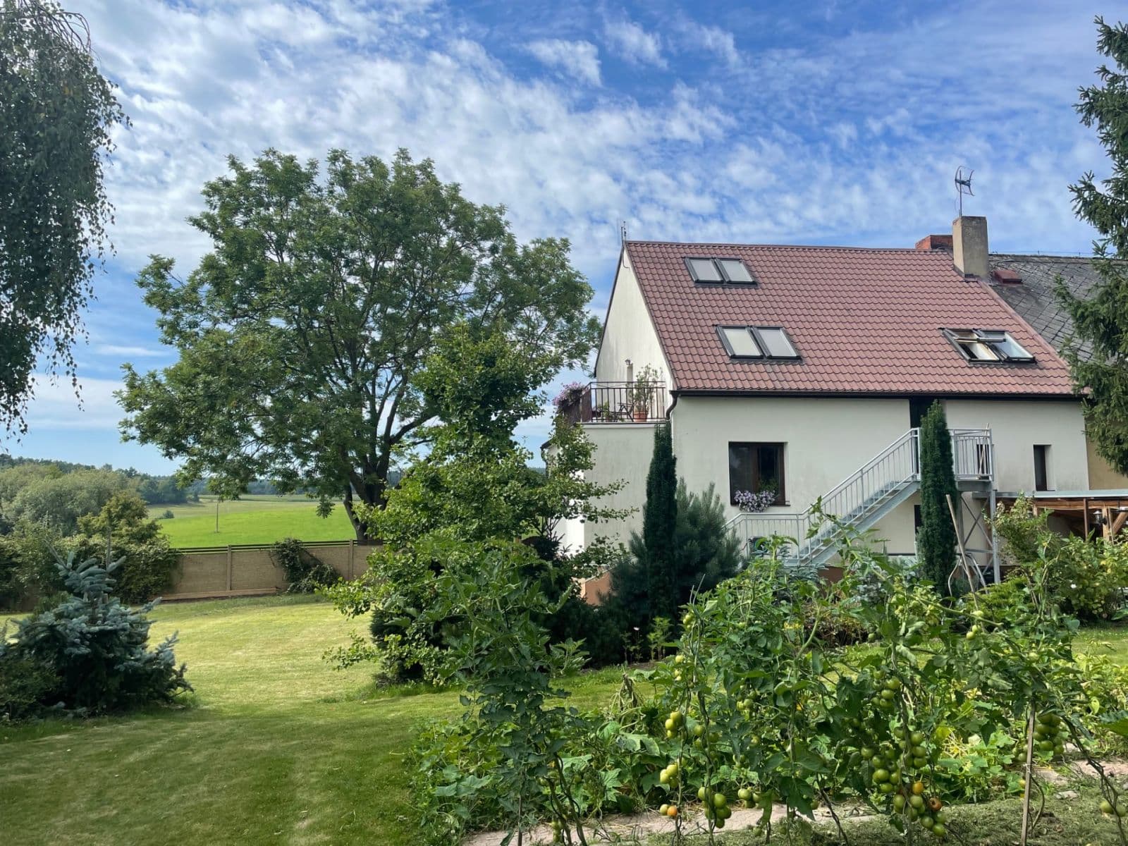 4 bedroom with open-plan kitchen flat to rent, 120 m², Neveklov, Středočeský Region 4 bedroom with open-plan kitchen flat to rent, 120 m², Neveklov, Středočeský Region