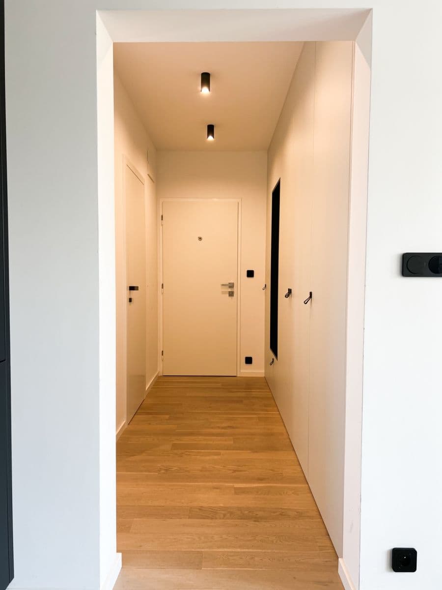 2 bedroom with open-plan kitchen flat to rent, 55 m², Angolská, Prague, Prague 2 bedroom with open-plan kitchen flat to rent, 55 m², Angolská, Prague, Prague