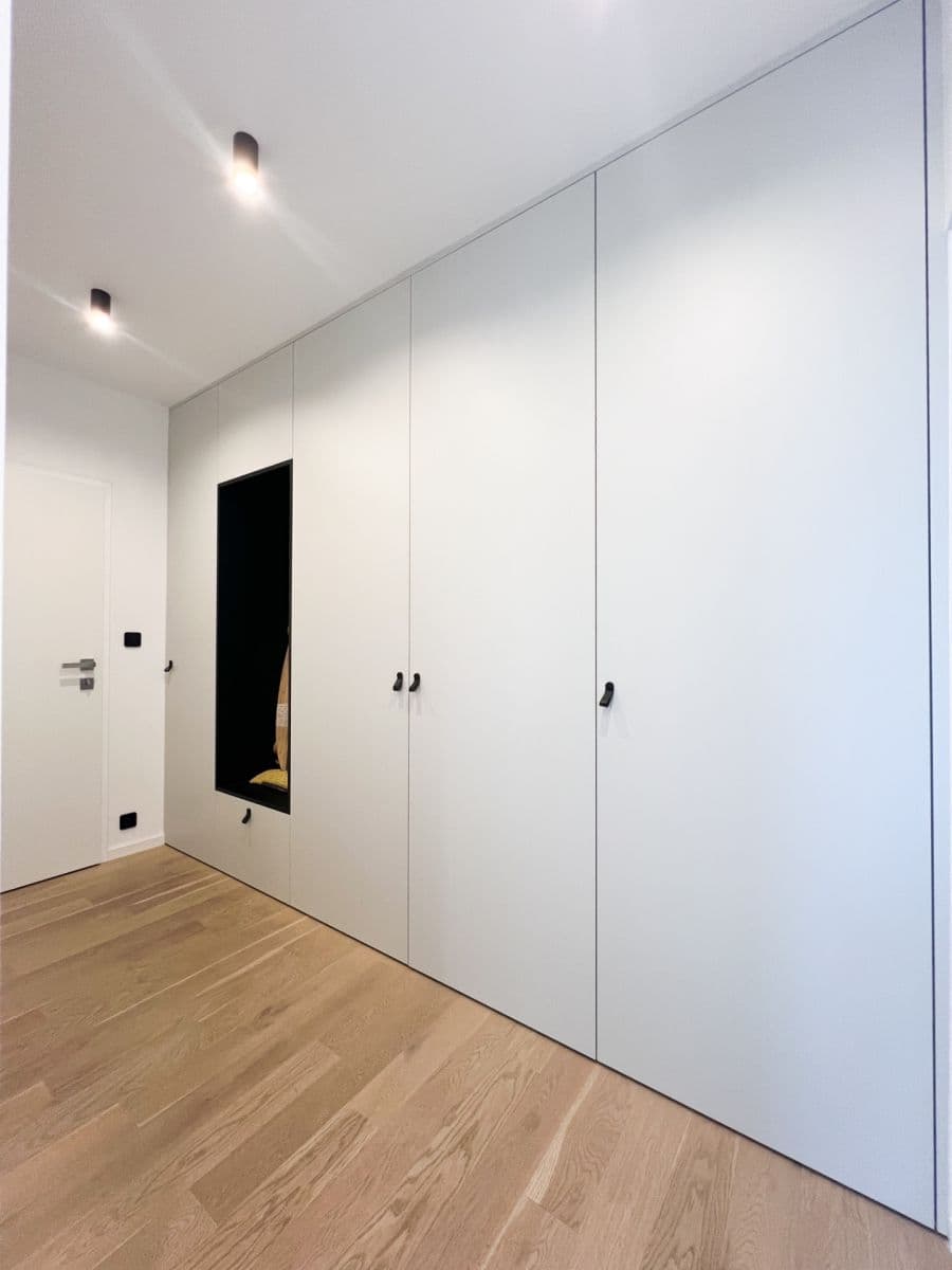 2 bedroom with open-plan kitchen flat to rent, 55 m², Angolská, Prague, Prague 2 bedroom with open-plan kitchen flat to rent, 55 m², Angolská, Prague, Prague