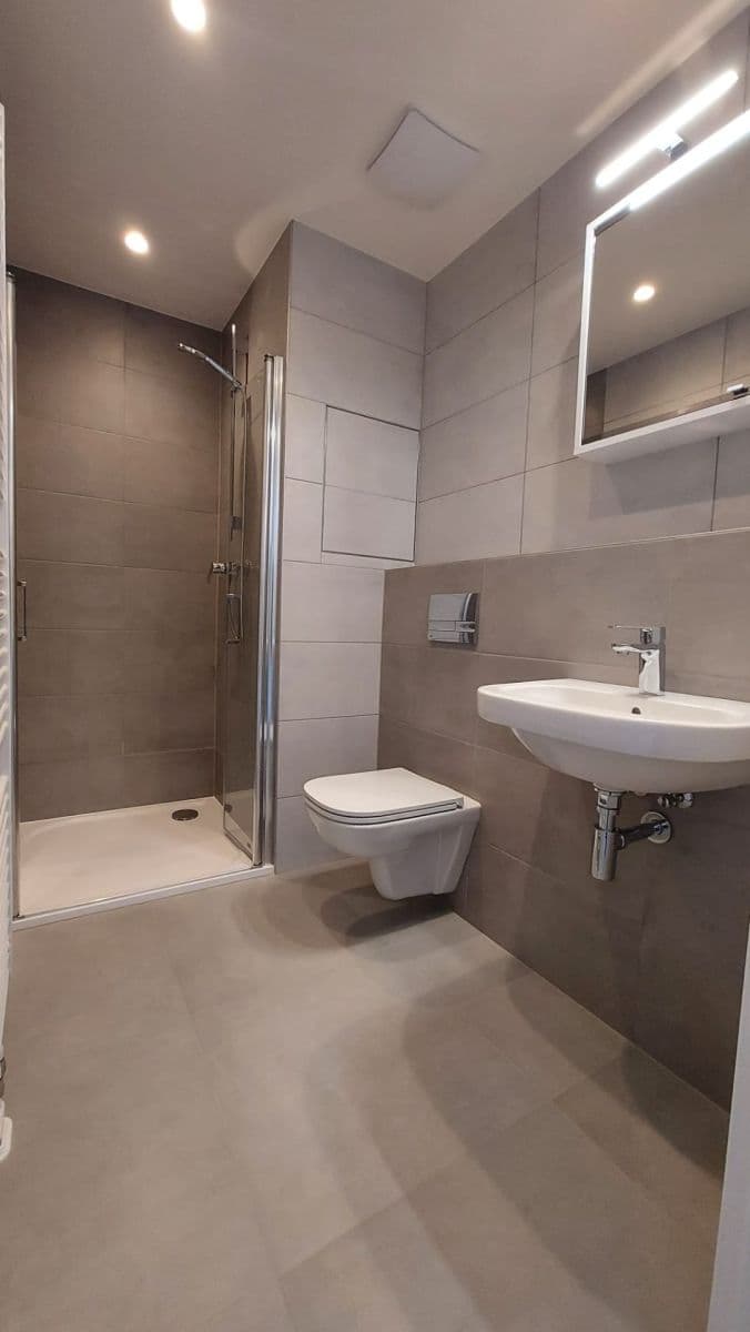 1 bedroom with open-plan kitchen flat to rent, 36 m², Karla Čapka, Unhošť, Středočeský Region 1 bedroom with open-plan kitchen flat to rent, 36 m², Karla Čapka, Unhošť, Středočeský Region