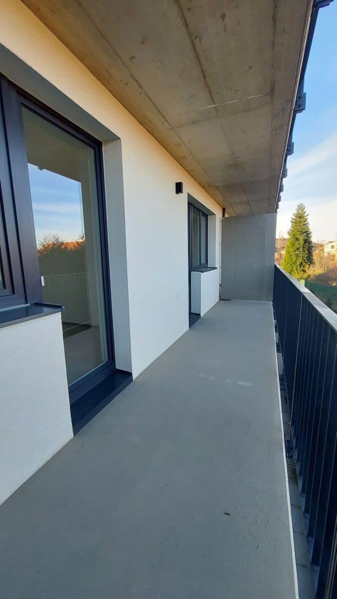 1 bedroom with open-plan kitchen flat to rent, 36 m², Karla Čapka, Unhošť, Středočeský Region 1 bedroom with open-plan kitchen flat to rent, 36 m², Karla Čapka, Unhošť, Středočeský Region