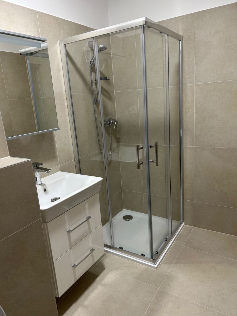 Studio flat to rent, 35 m², Topolová, Olomouc, Olomoucký Region Studio flat to rent, 35 m², Topolová, Olomouc, Olomoucký Region