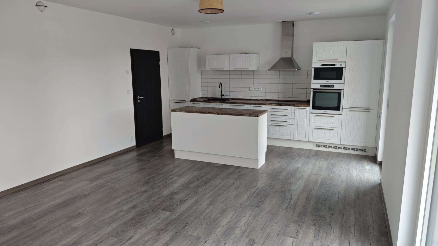 2 bedroom with open-plan kitchen flat to rent, 86 m², Jezdecká, Dobřany, Plzeňský Region 2 bedroom with open-plan kitchen flat to rent, 86 m², Jezdecká, Dobřany, Plzeňský Region