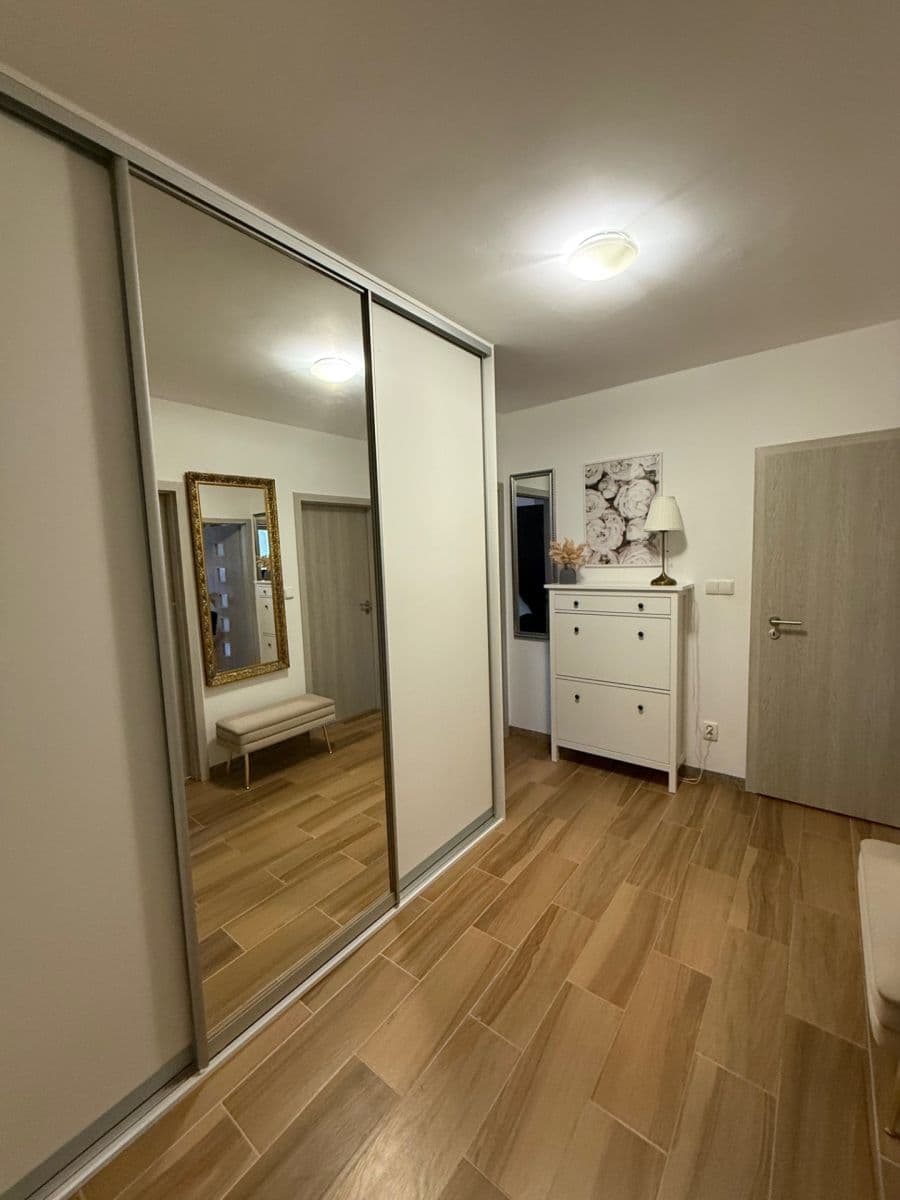 2 bedroom with open-plan kitchen flat for sale, 63 m², Višňová, Milovice, Středočeský Region 2 bedroom with open-plan kitchen flat for sale, 63 m², Višňová, Milovice, Středočeský Region