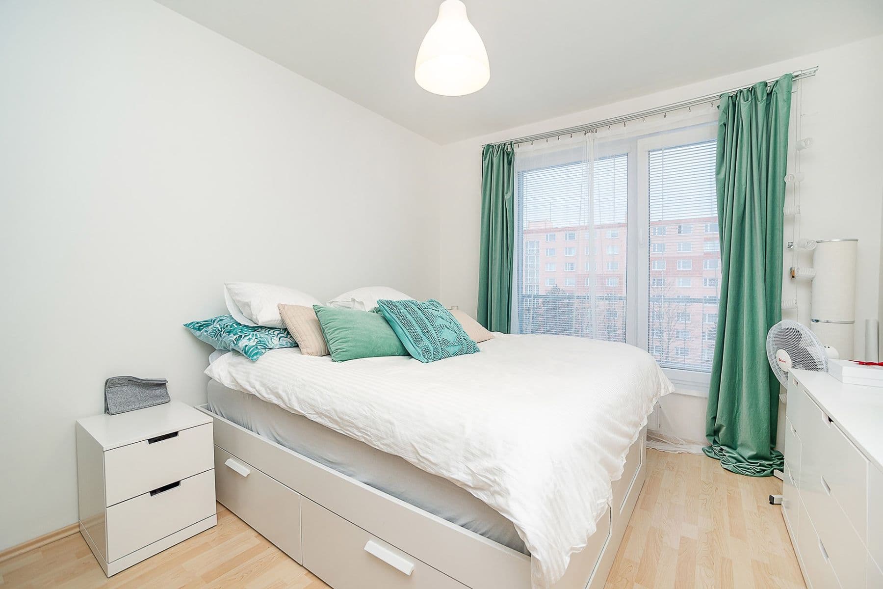 1 bedroom with open-plan kitchen flat to rent, 51 m², Chlebovická, Prague, Prague 1 bedroom with open-plan kitchen flat to rent, 51 m², Chlebovická, Prague, Prague