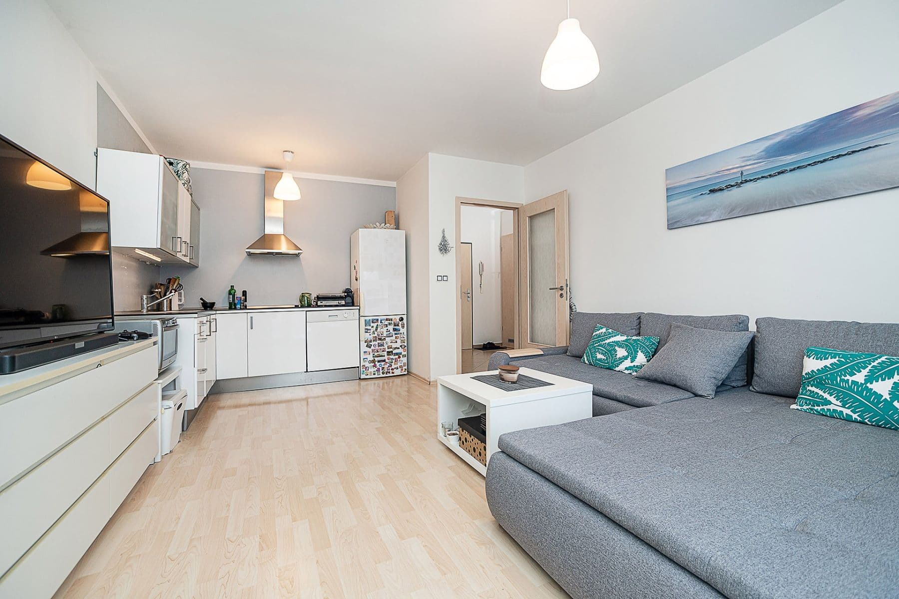 1 bedroom with open-plan kitchen flat to rent, 51 m², Chlebovická, Prague, Prague 1 bedroom with open-plan kitchen flat to rent, 51 m², Chlebovická, Prague, Prague