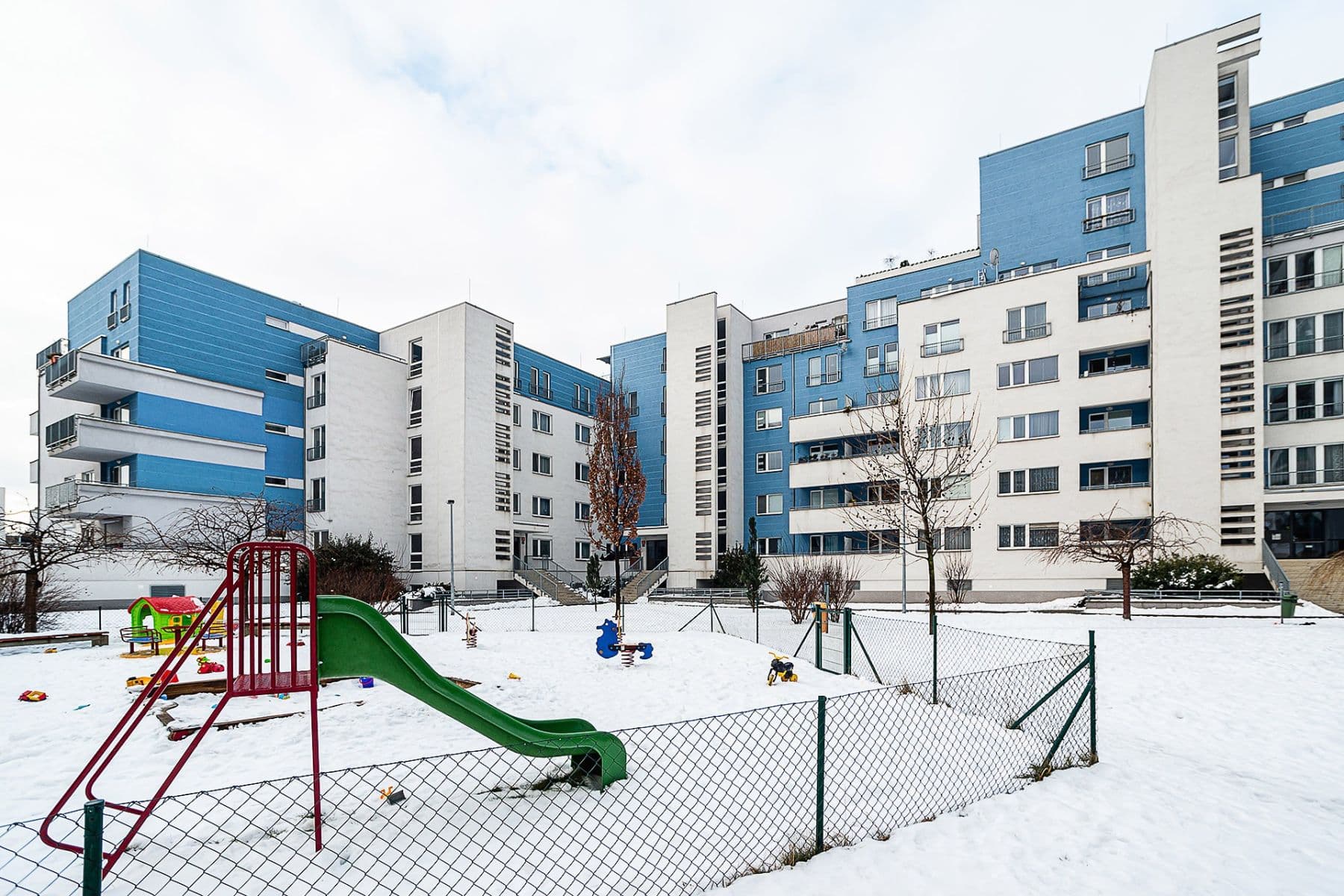 1 bedroom with open-plan kitchen flat to rent, 51 m², Chlebovická, Prague, Prague 1 bedroom with open-plan kitchen flat to rent, 51 m², Chlebovická, Prague, Prague