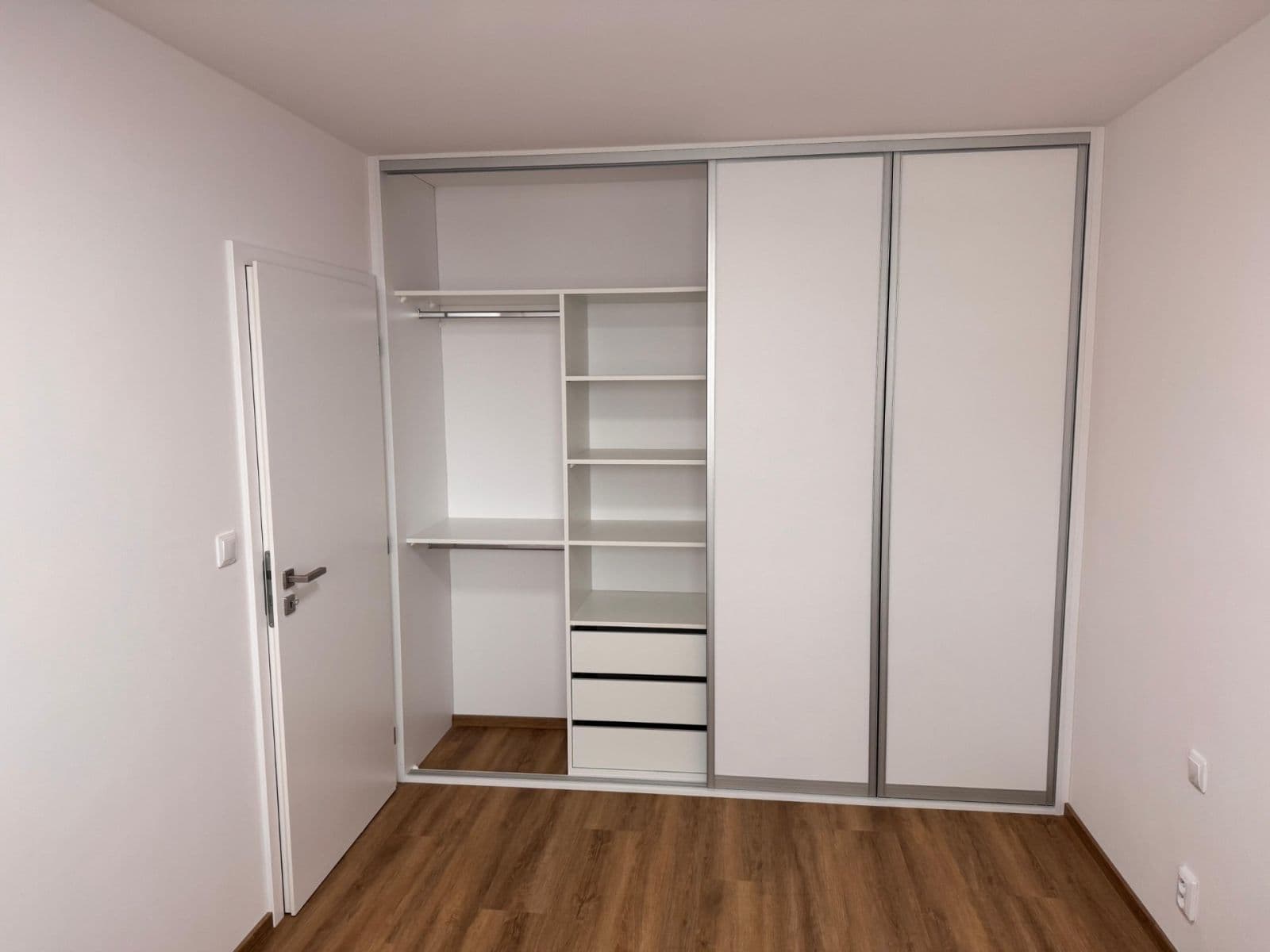 2 bedroom with open-plan kitchen flat to rent, 68 m², Horáčkova, Prague, Prague 2 bedroom with open-plan kitchen flat to rent, 68 m², Horáčkova, Prague, Prague