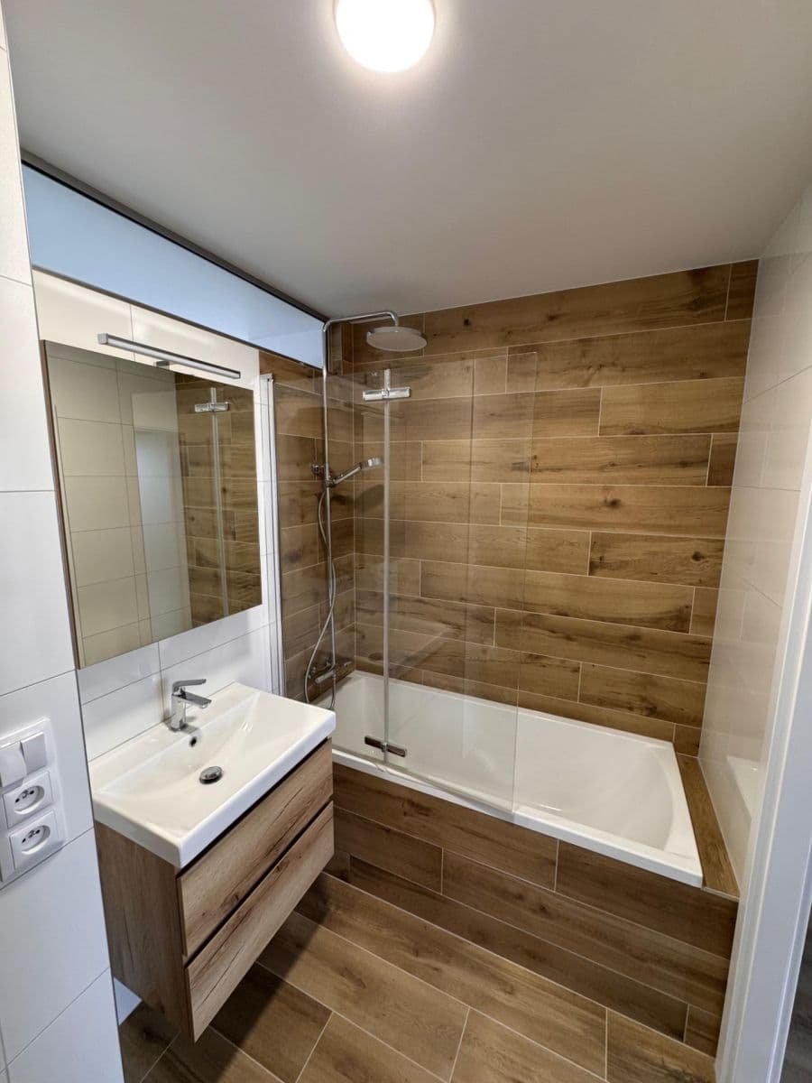 2 bedroom with open-plan kitchen flat to rent, 68 m², Horáčkova, Prague, Prague 2 bedroom with open-plan kitchen flat to rent, 68 m², Horáčkova, Prague, Prague