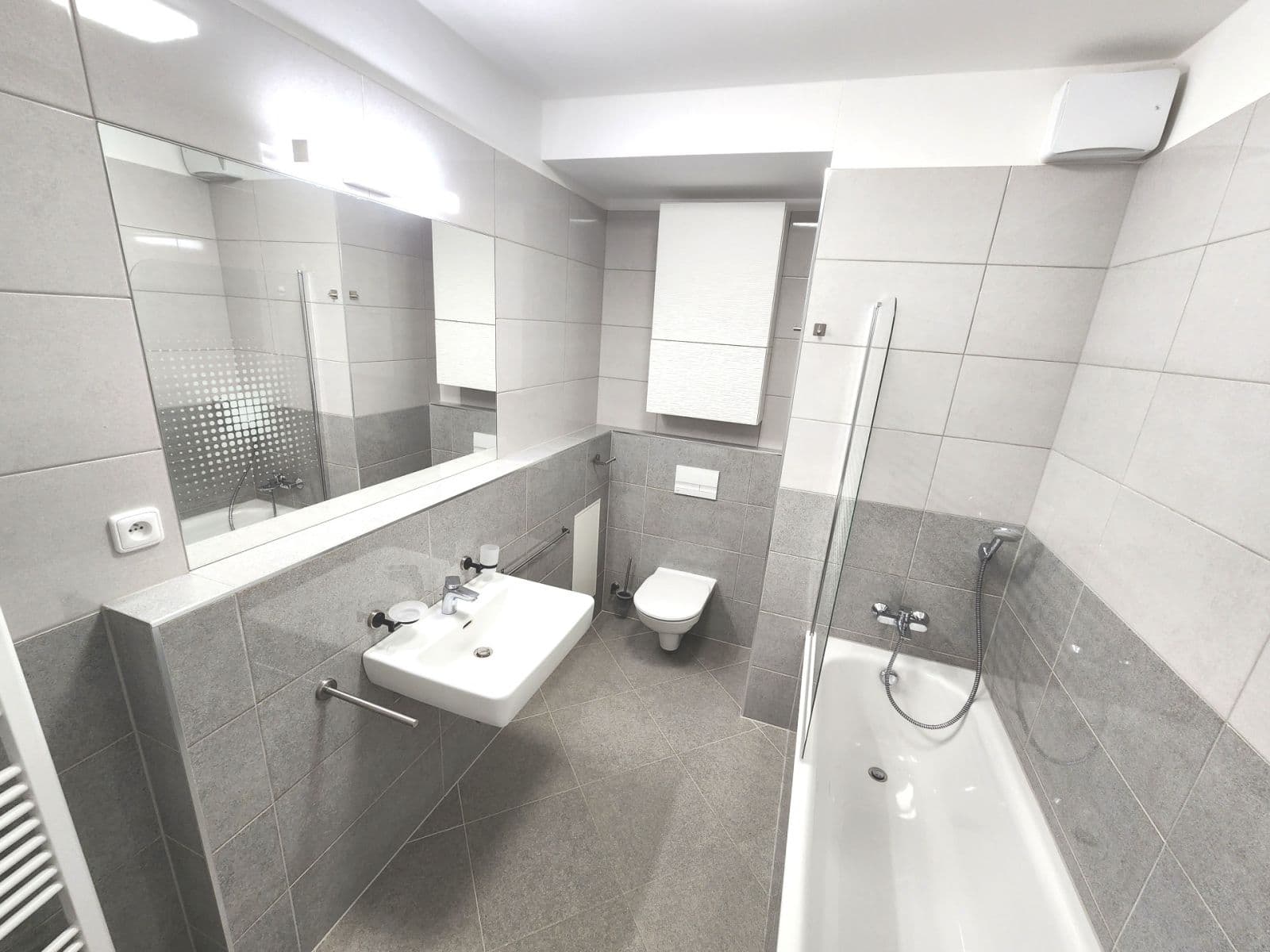 1 bedroom with open-plan kitchen flat to rent, 43 m², Honzíkova, Prague, Prague 1 bedroom with open-plan kitchen flat to rent, 43 m², Honzíkova, Prague, Prague