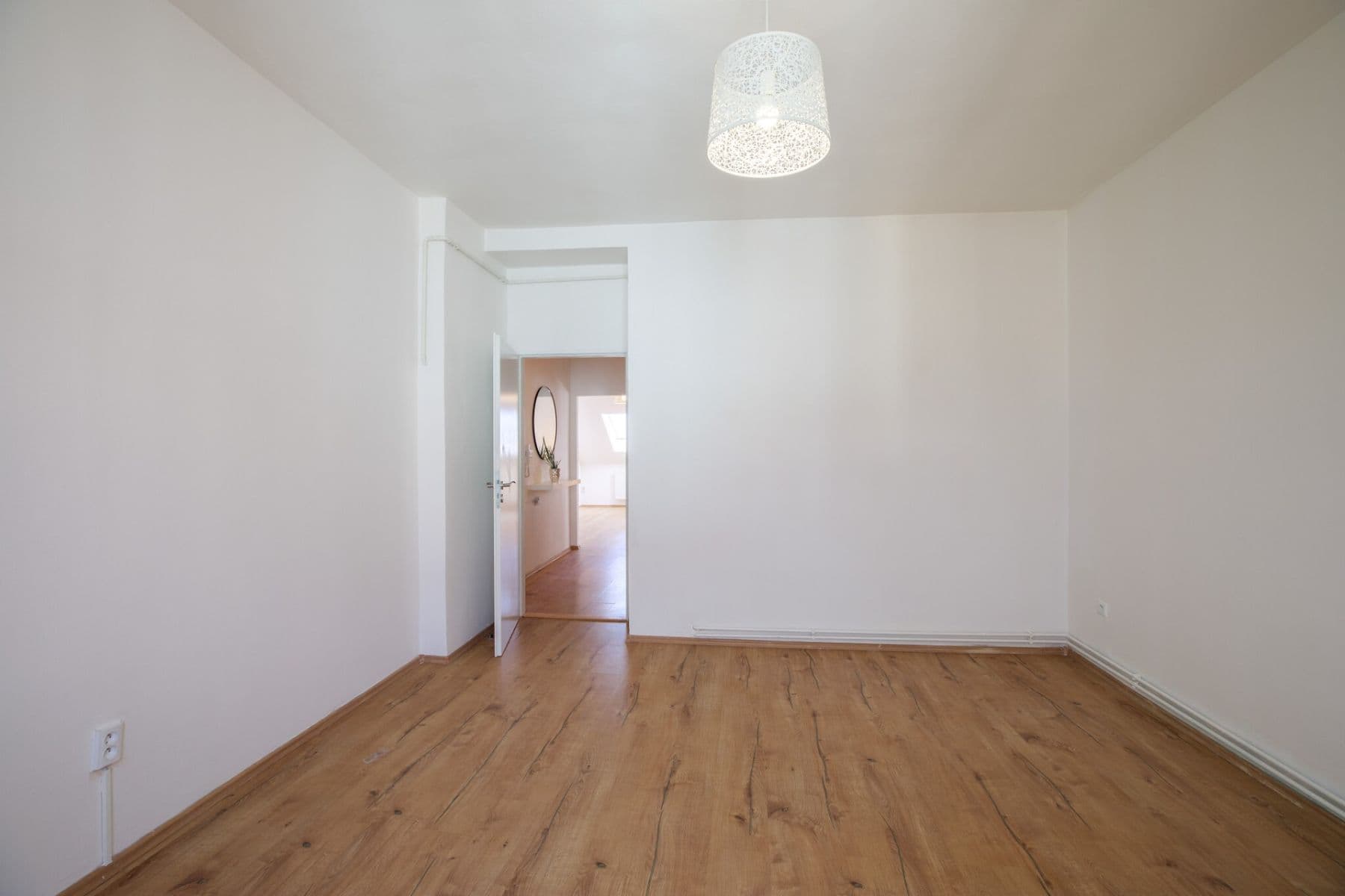 1 bedroom with open-plan kitchen flat to rent, 59 m², Chelčického, Plzeň, Plzeňský Region 1 bedroom with open-plan kitchen flat to rent, 59 m², Chelčického, Plzeň, Plzeňský Region