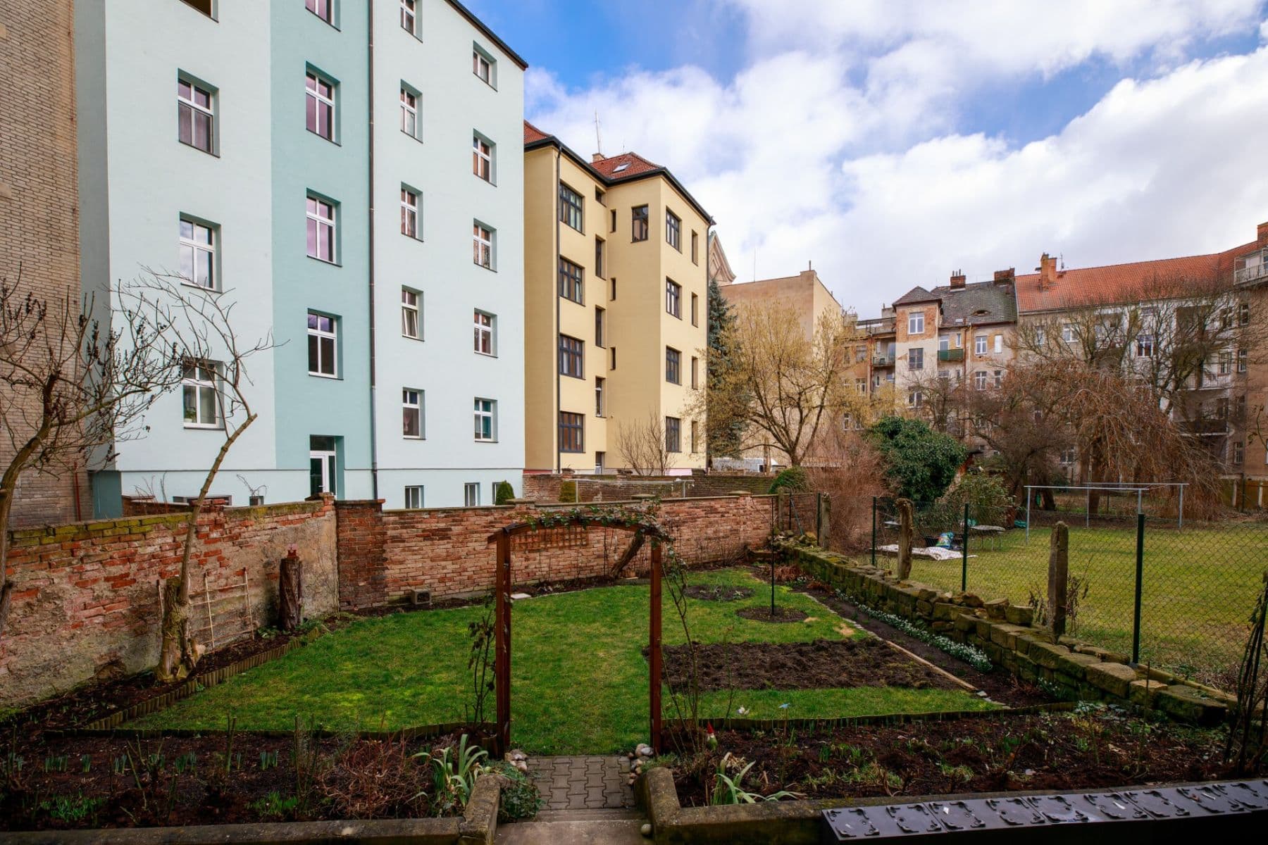 1 bedroom with open-plan kitchen flat to rent, 59 m², Chelčického, Plzeň, Plzeňský Region 1 bedroom with open-plan kitchen flat to rent, 59 m², Chelčického, Plzeň, Plzeňský Region