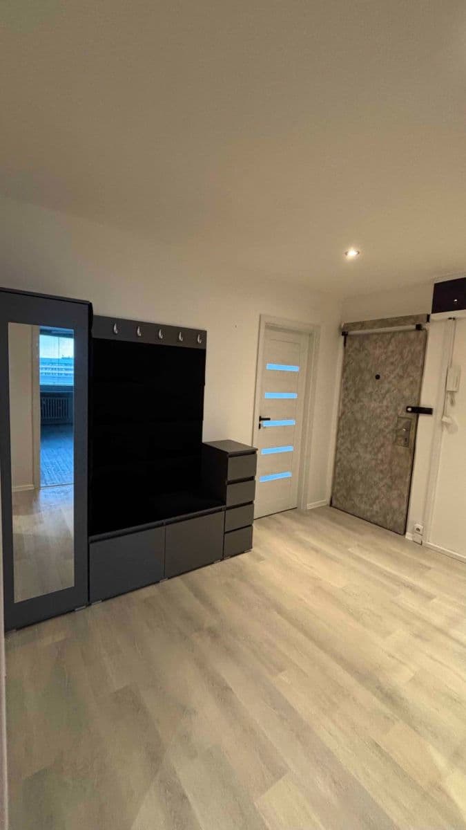 2 bedroom with open-plan kitchen flat to rent, 70 m², Jablonecká, Prague, Prague 2 bedroom with open-plan kitchen flat to rent, 70 m², Jablonecká, Prague, Prague