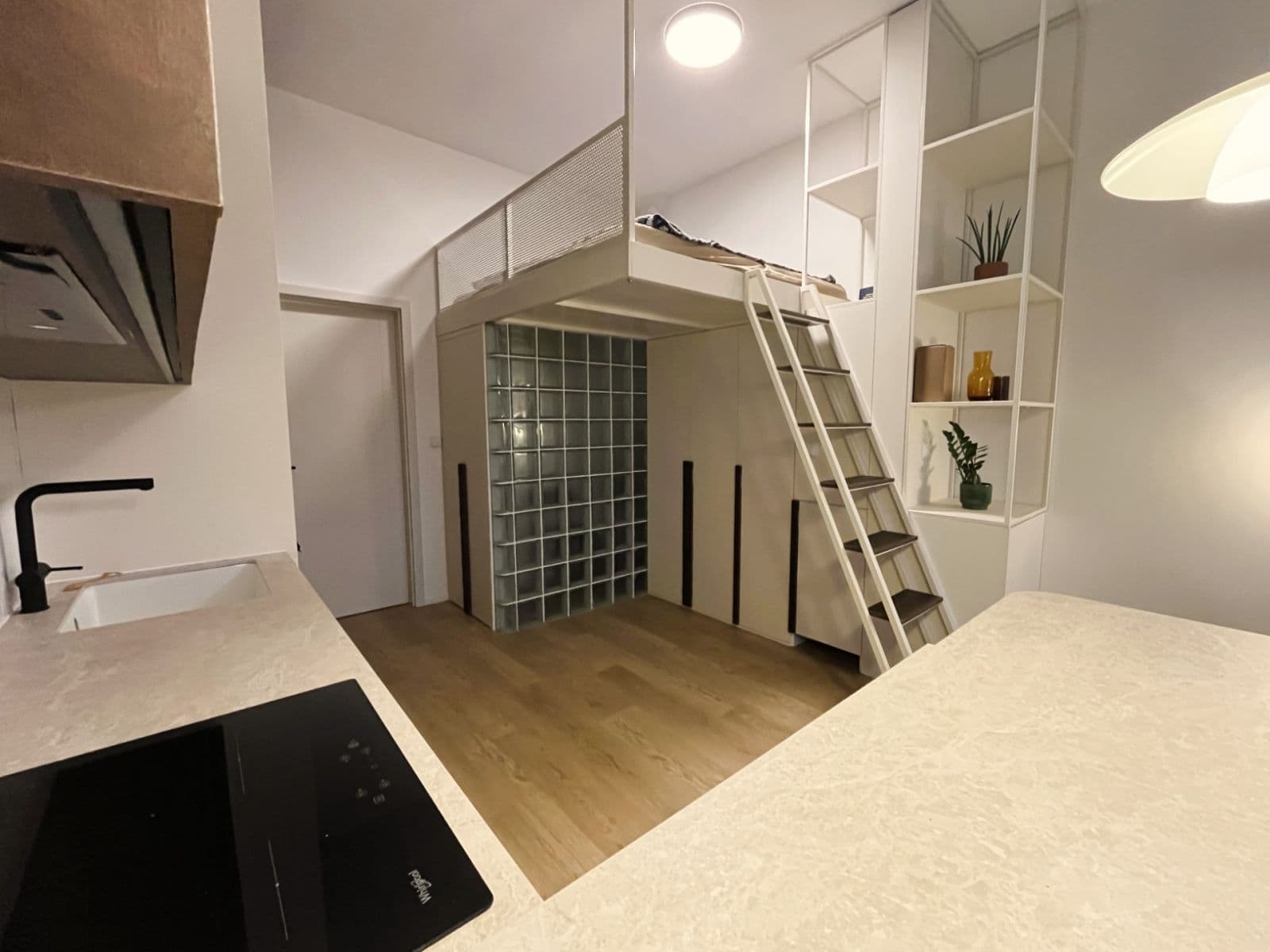 Studio flat to rent, 39 m², třída Generála Píky, Brno, Jihomoravský Region Studio flat to rent, 39 m², třída Generála Píky, Brno, Jihomoravský Region