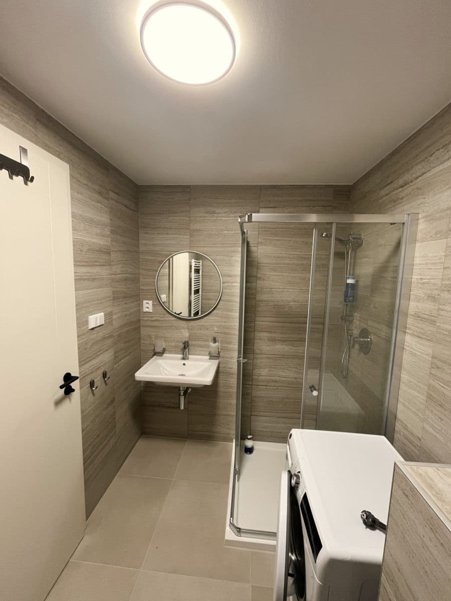 Studio flat to rent, 39 m², třída Generála Píky, Brno, Jihomoravský Region Studio flat to rent, 39 m², třída Generála Píky, Brno, Jihomoravský Region