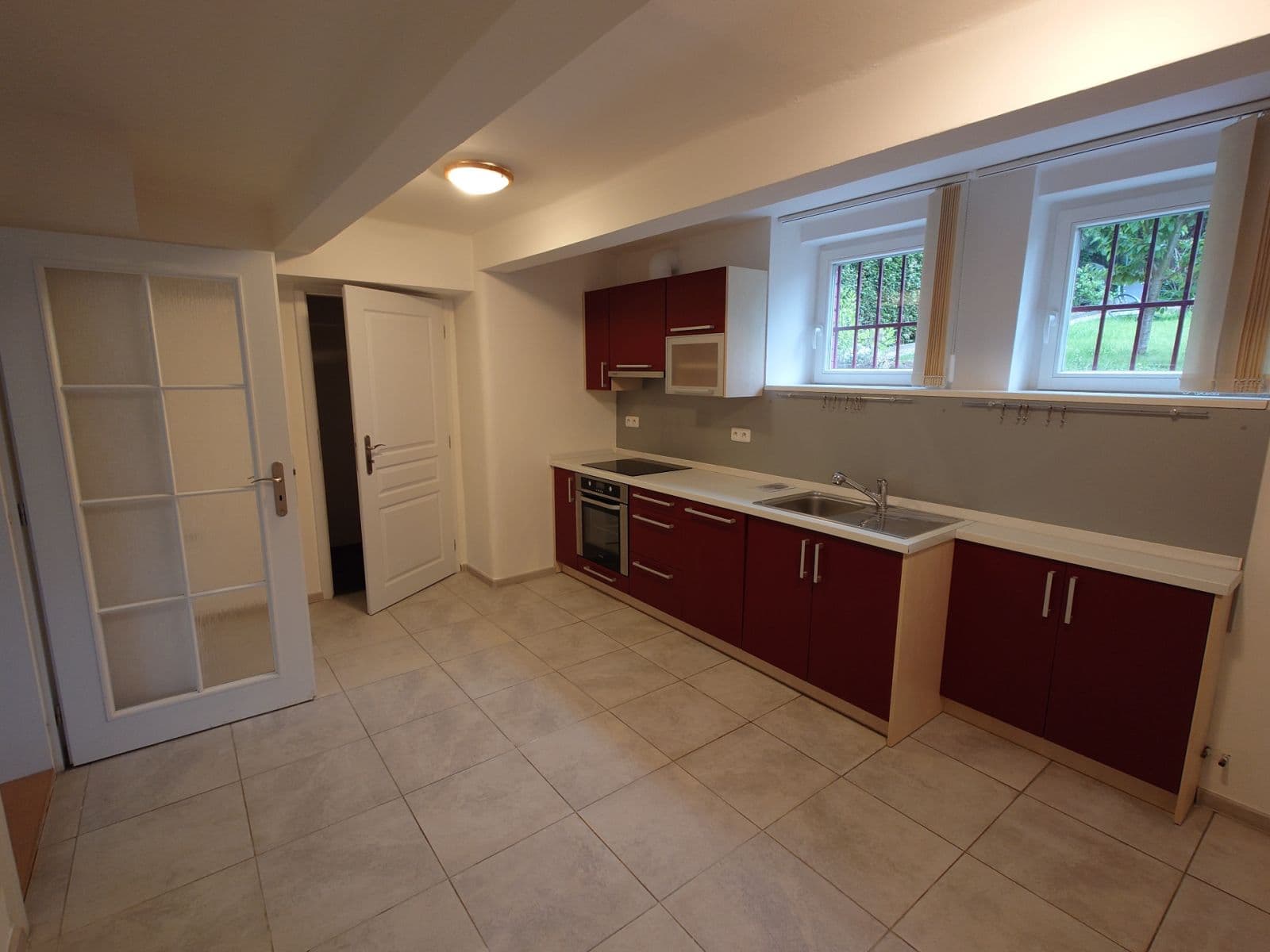 1 bedroom with open-plan kitchen flat to rent, 50 m², Franty Kocourka, Prague, Prague 1 bedroom with open-plan kitchen flat to rent, 50 m², Franty Kocourka, Prague, Prague