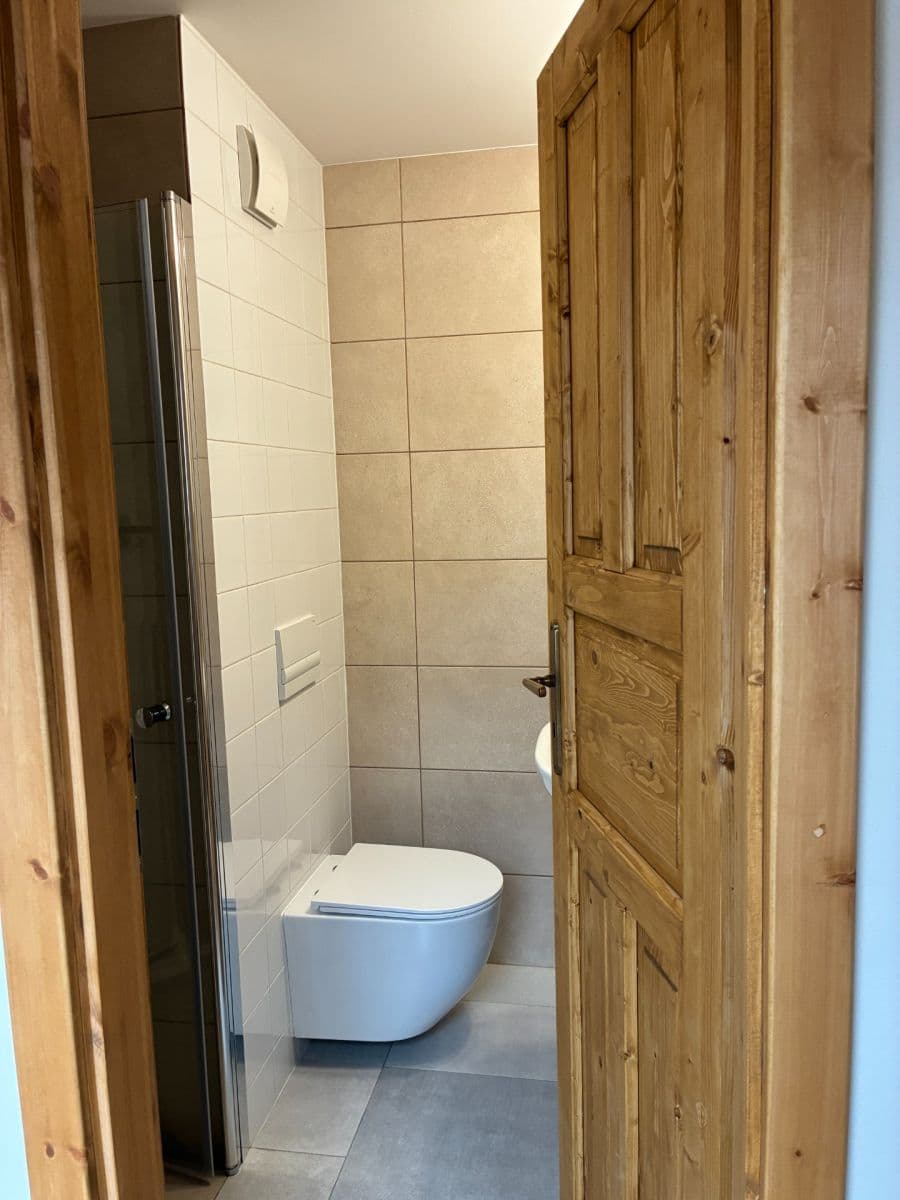 Studio flat to rent, 32 m², Za Mlýnem, Hostivice, Středočeský Region Studio flat to rent, 32 m², Za Mlýnem, Hostivice, Středočeský Region