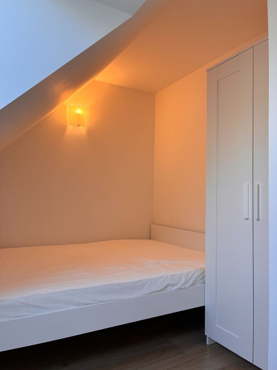 Studio flat to rent, 32 m², Za Mlýnem, Hostivice, Středočeský Region Studio flat to rent, 32 m², Za Mlýnem, Hostivice, Středočeský Region