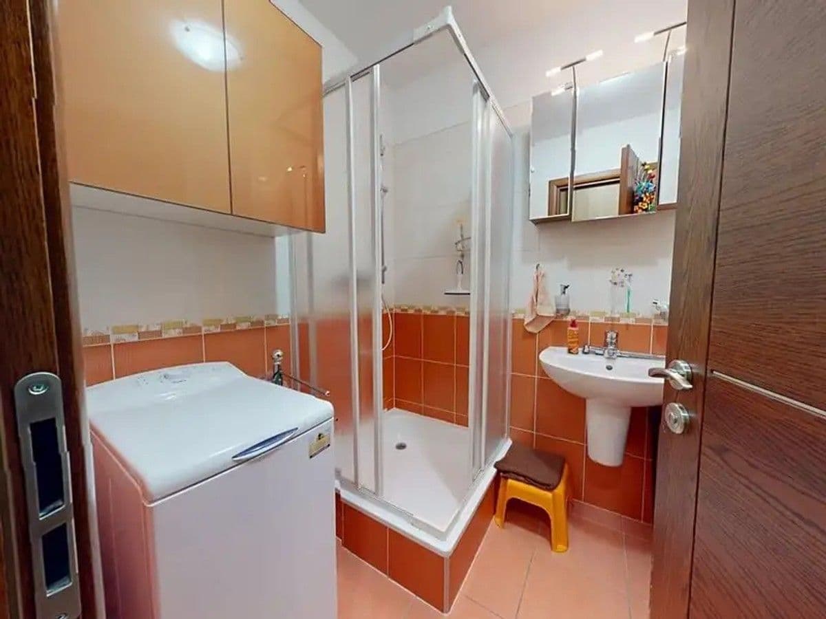 Studio flat to rent, 39 m², Jateční, Karlovy Vary, Karlovarský Region Studio flat to rent, 39 m², Jateční, Karlovy Vary, Karlovarský Region