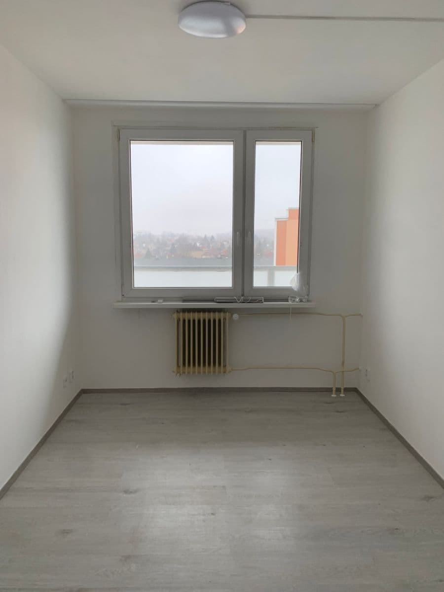 1 bedroom with open-plan kitchen flat to rent, 47 m², Děčínská, Kladno, Středočeský Region 1 bedroom with open-plan kitchen flat to rent, 47 m², Děčínská, Kladno, Středočeský Region