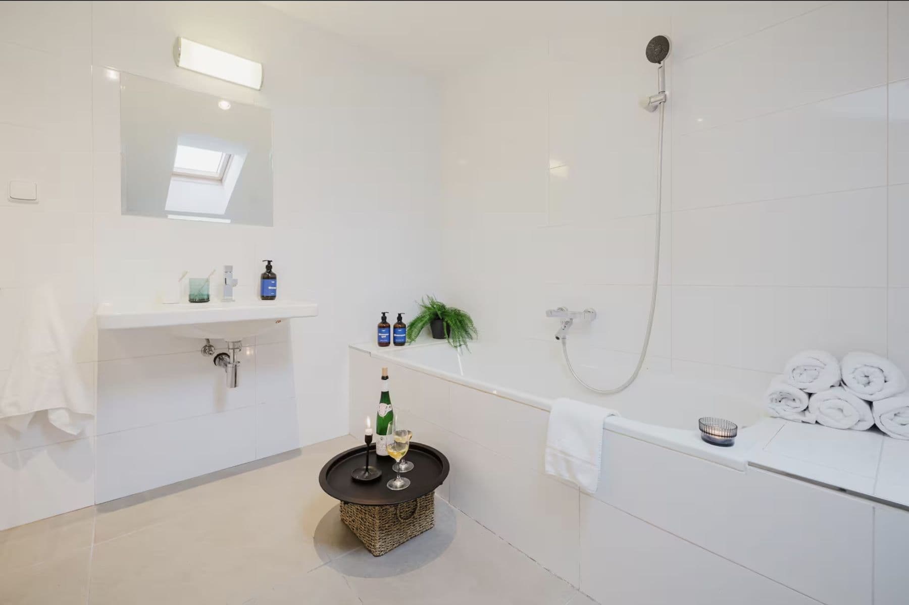 flat to rent, 100 m², Milíčova, Prague, Prague flat to rent, 100 m², Milíčova, Prague, Prague