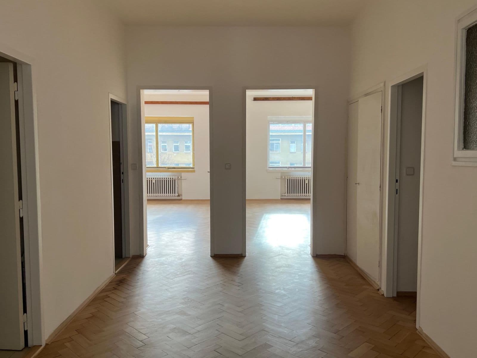 3 bedroom flat to rent, 108 m², Nikoly Tesly, Prague, Prague 3 bedroom flat to rent, 108 m², Nikoly Tesly, Prague, Prague