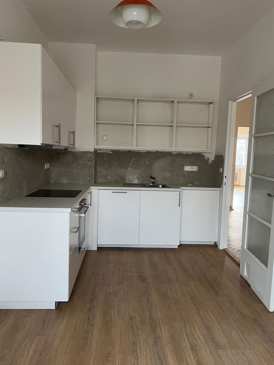 3 bedroom flat to rent, 108 m², Nikoly Tesly, Prague, Prague 3 bedroom flat to rent, 108 m², Nikoly Tesly, Prague, Prague