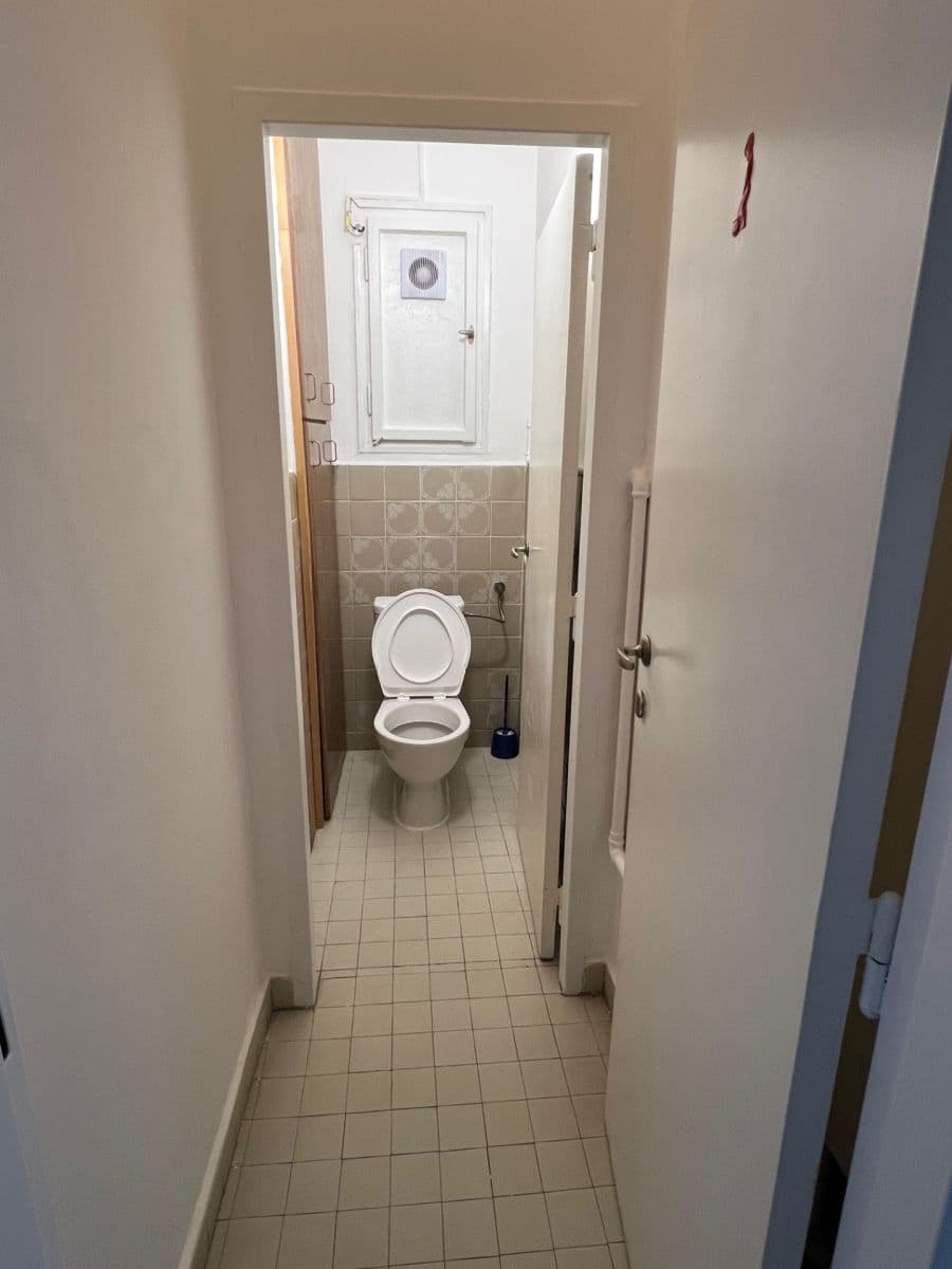 3 bedroom flat to rent, 108 m², Nikoly Tesly, Prague, Prague 3 bedroom flat to rent, 108 m², Nikoly Tesly, Prague, Prague