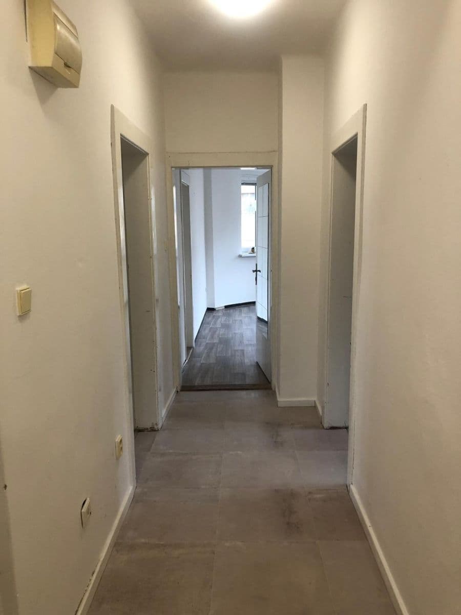 3 bedroom flat to rent, 80 m², Prvomájová, Prague, Prague 3 bedroom flat to rent, 80 m², Prvomájová, Prague, Prague