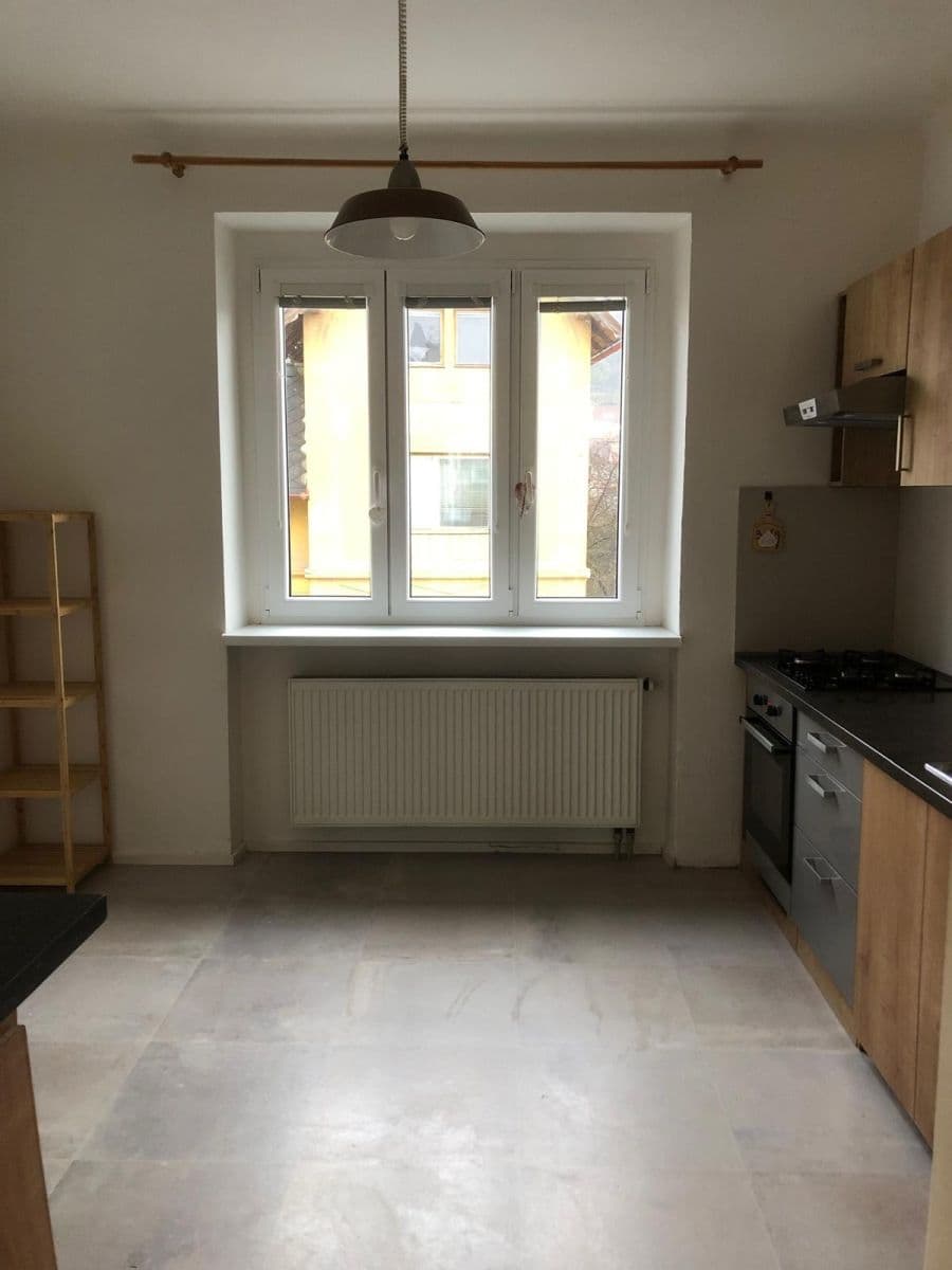 3 bedroom flat to rent, 80 m², Prvomájová, Prague, Prague 3 bedroom flat to rent, 80 m², Prvomájová, Prague, Prague